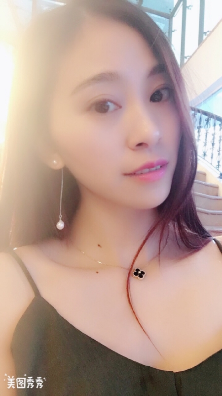 隨風的云的第一张照片--上饶相亲服务中心