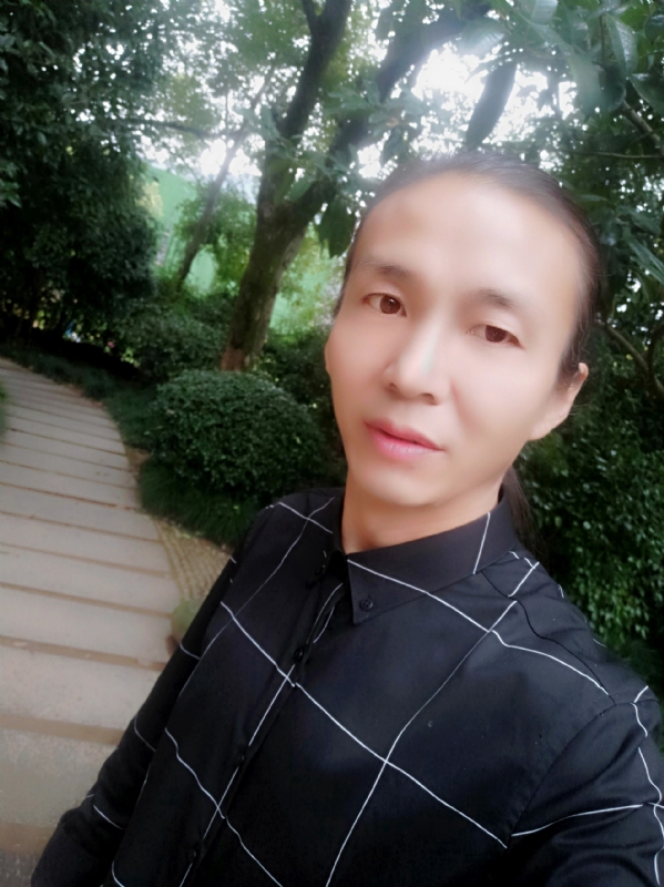 北方的狼的第一张照片--上饶相亲服务中心