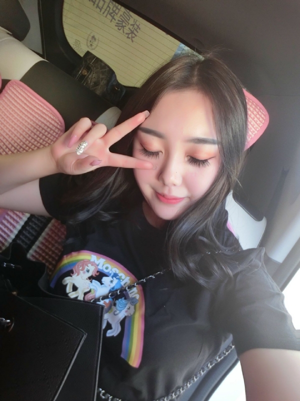 佳怡的第四张照片--上饶相亲服务中心