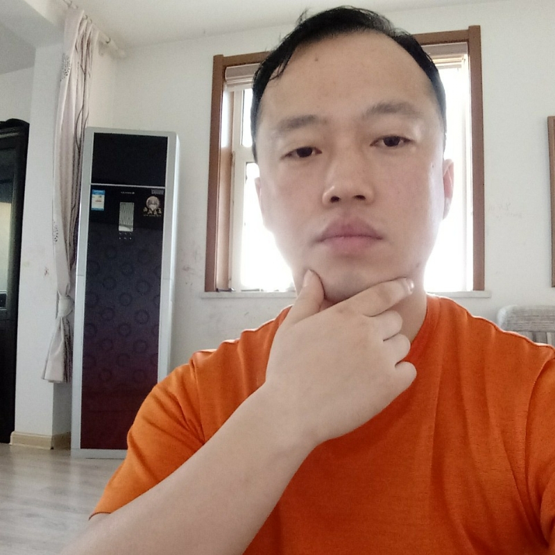 爱热闹的人的第一张照片--上饶相亲服务中心