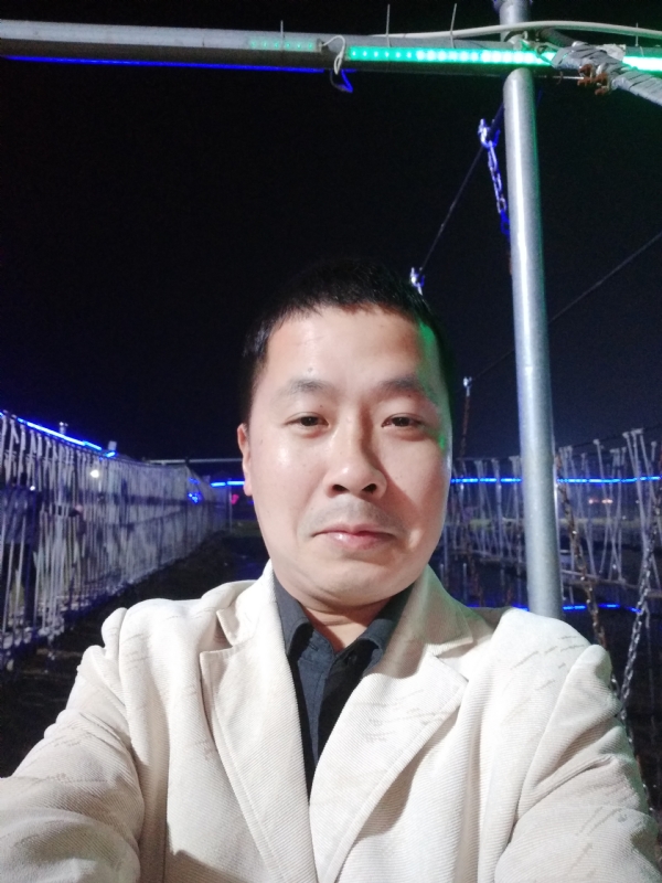 阿峰的第一张照片--上饶相亲服务中心