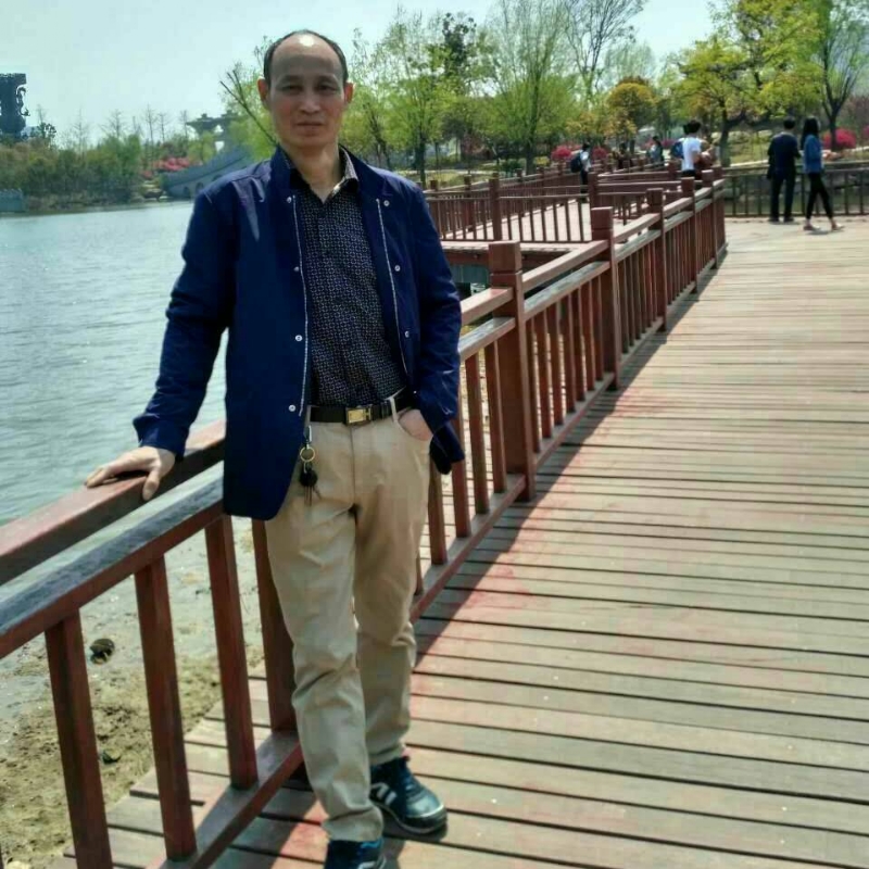 大随帅哥的第一张照片--上饶相亲服务中心