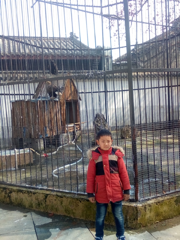 山高人伟峰的第一张照片--上饶相亲服务中心