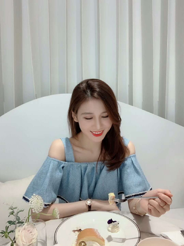 Emily的第三张照片--上饶相亲服务中心