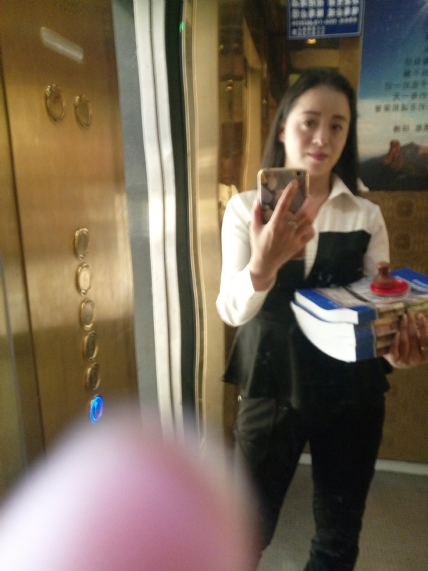 铿锵玫瑰的第一张照片--上饶相亲服务中心