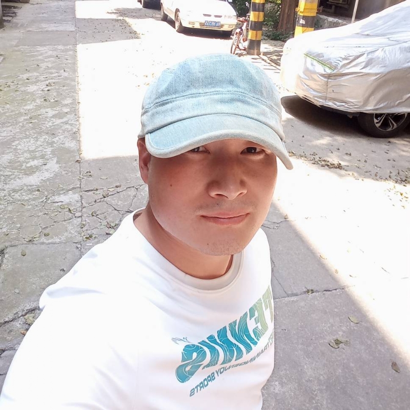 辉光的第一张照片--上饶相亲服务中心