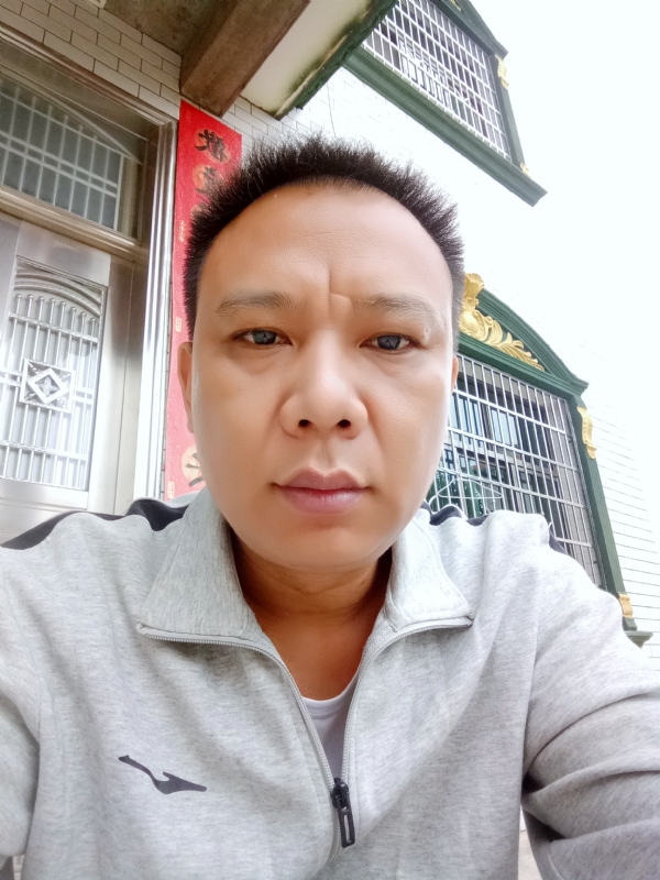 随缘的第一张照片--上饶相亲服务中心