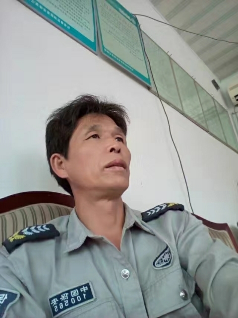 卧窗听雨的第一张照片--上饶相亲服务中心