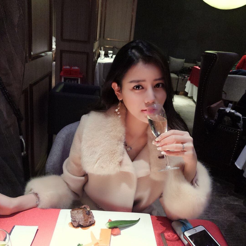 空谷幽兰的第一张照片--上饶相亲服务中心