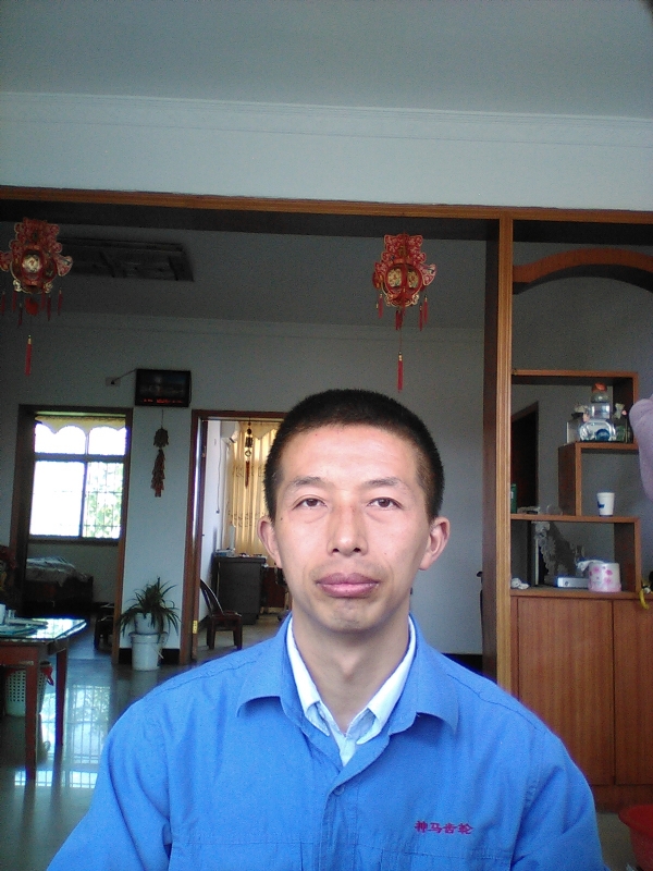 红玫瑰的第一张照片--上饶相亲服务中心