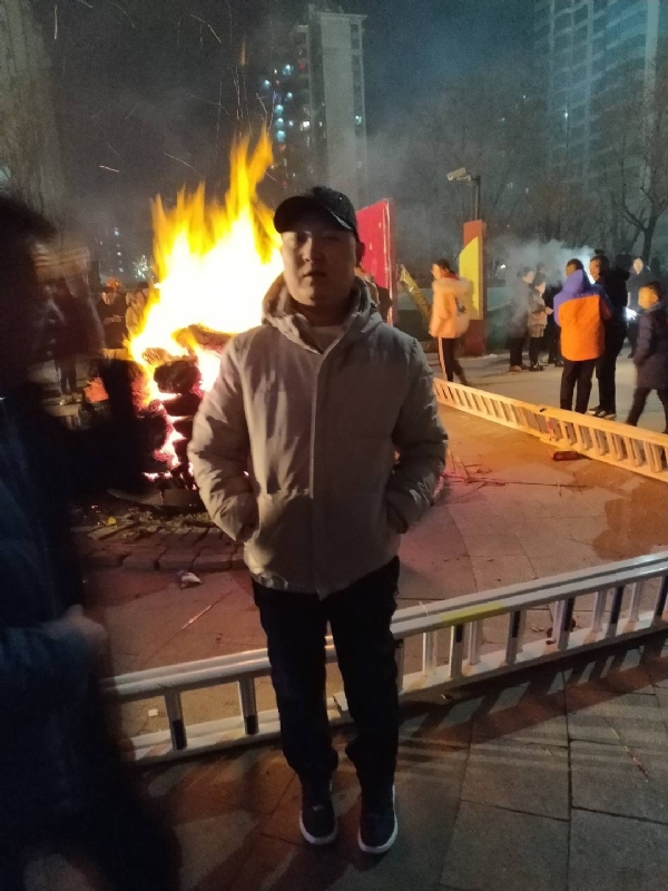 爱情里的俩个人的第二张照片--上饶相亲服务中心