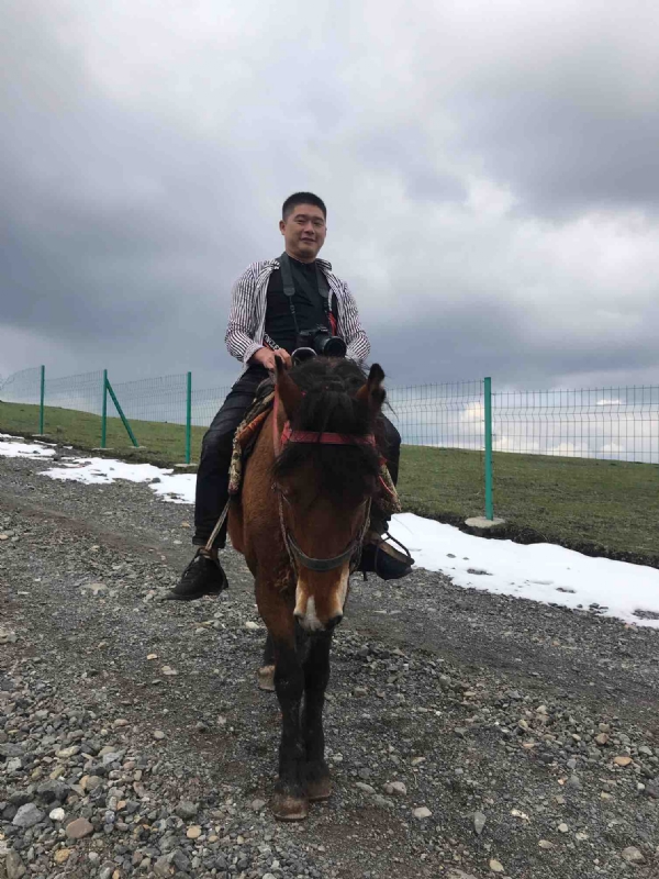 一个人的第一张照片--上饶相亲服务中心