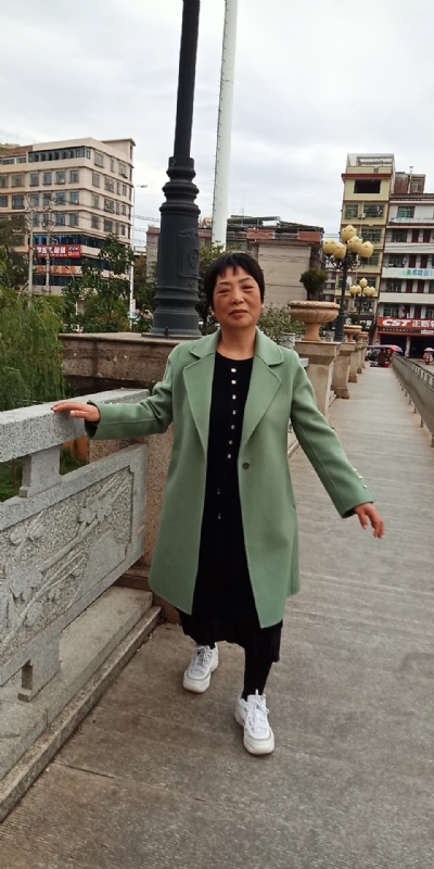 小玲的第一张照片--上饶相亲服务中心