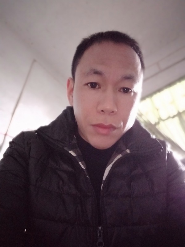 相信真爱的第一张照片--上饶相亲服务中心