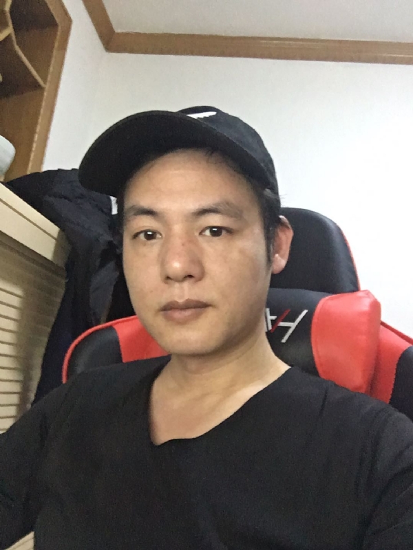 扛枪打鸟的第一张照片--上饶相亲服务中心