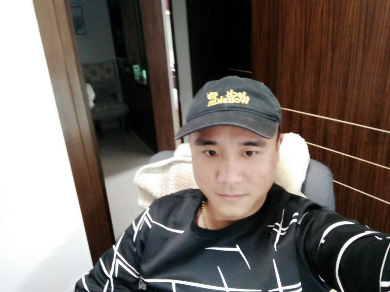 坚持我爱的第一张照片--上饶相亲服务中心