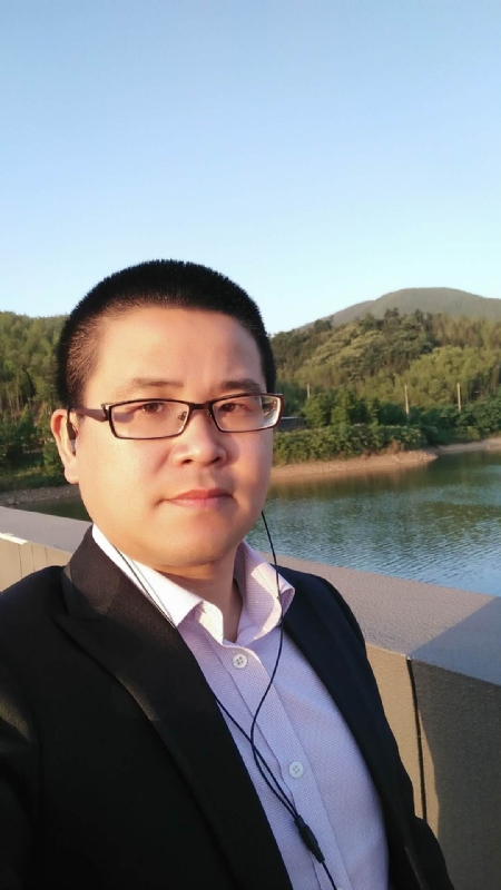 顾律师的第三张照片--上饶相亲服务中心