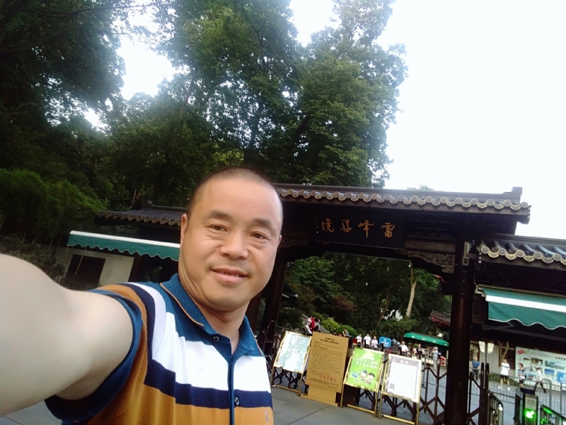 夏雨晨紫的第一张照片--上饶相亲服务中心