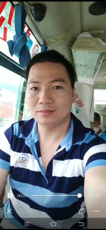 恋人未满的第一张照片--上饶相亲服务中心