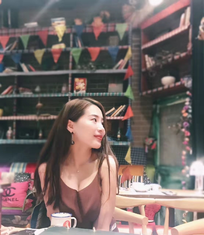 zoe的第一张照片--上饶相亲服务中心