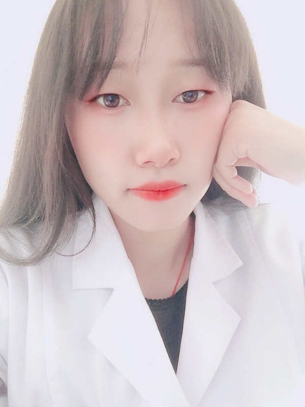 白婚纱的第一张照片--上饶相亲服务中心