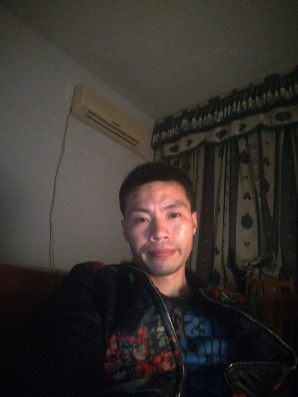 性情男儿的第一张照片--上饶相亲服务中心