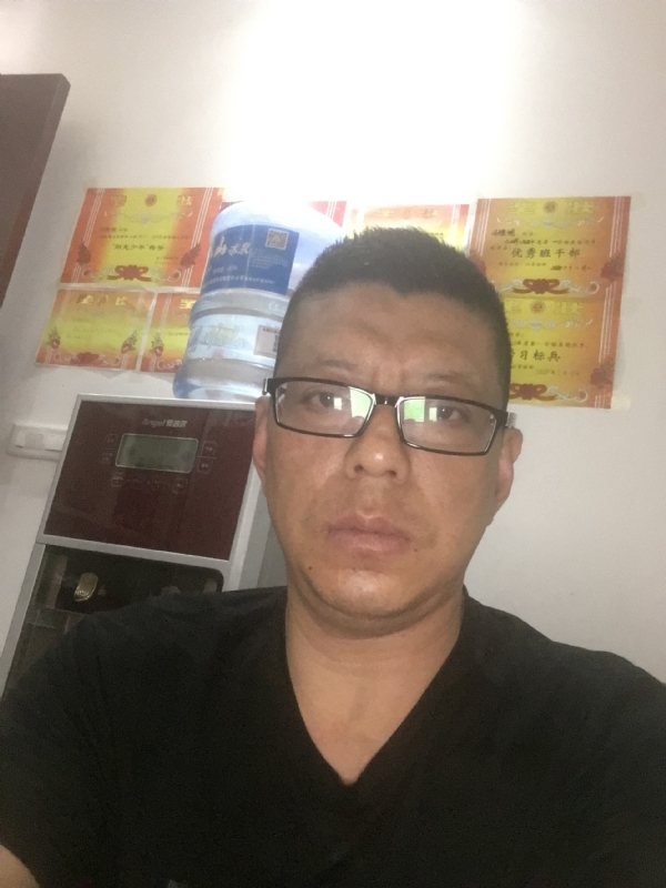 牵手的第二张照片--上饶相亲服务中心