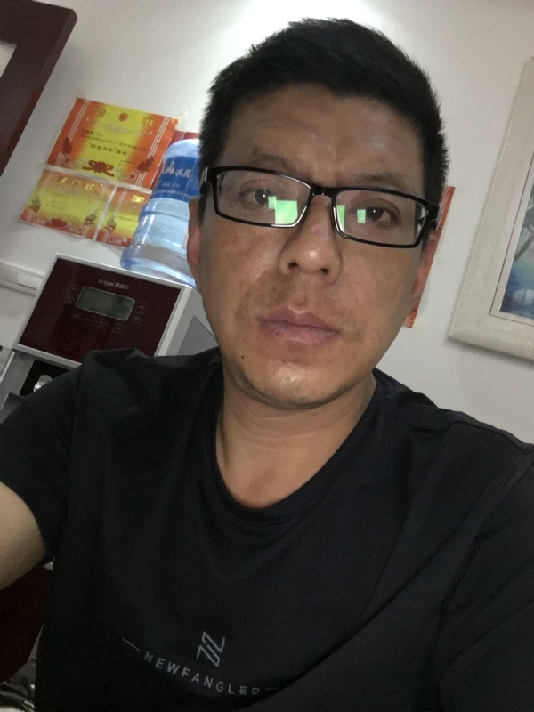 牵手的第三张照片--上饶相亲服务中心