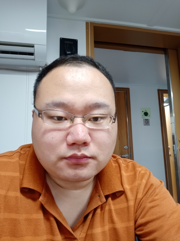 努力爱一次的第一张照片--上饶相亲服务中心