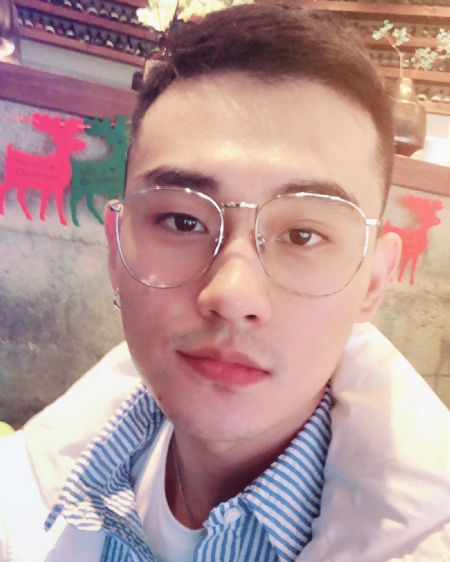 胡强很孤单的第一张照片--上饶相亲服务中心