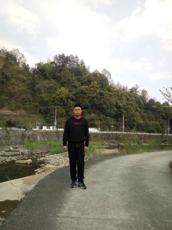 等着上钩的鱼的第二张照片--上饶相亲服务中心