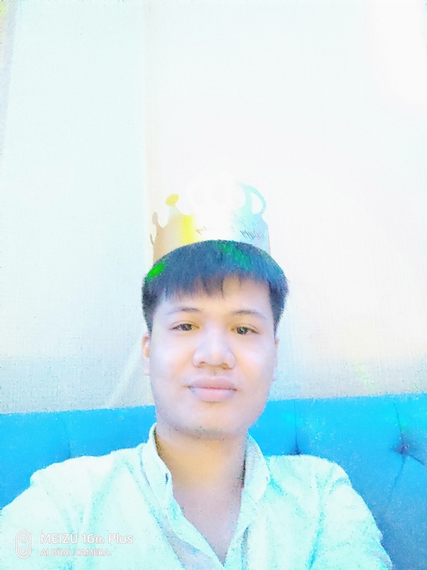 寻找另一半的第一张照片--上饶相亲服务中心