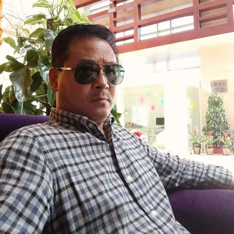 雪豹的第一张照片--上饶相亲服务中心