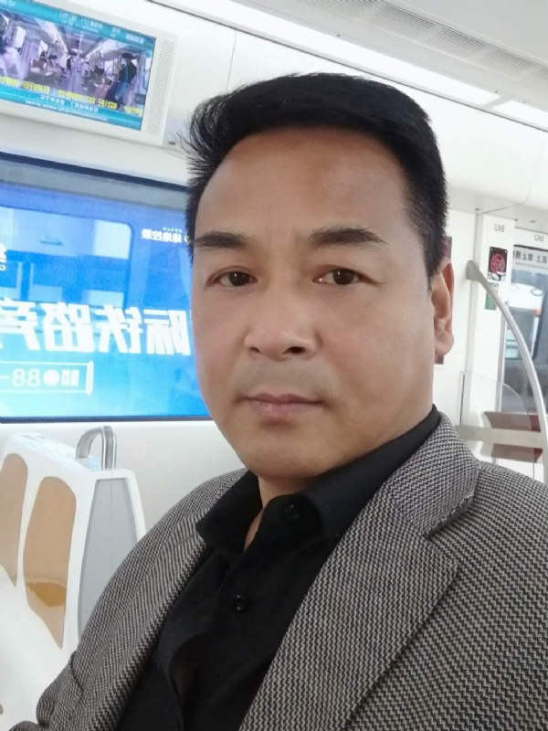 雪豹的第二张照片--上饶相亲服务中心