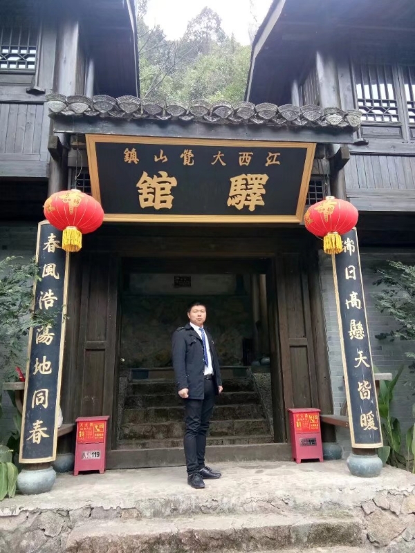 奋斗少年的第一张照片--上饶相亲服务中心