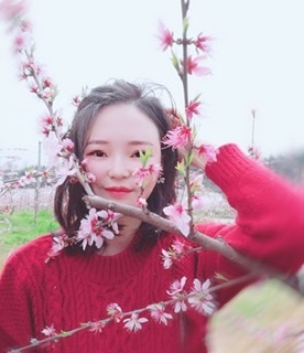 小桌子的第一张照片--上饶相亲服务中心