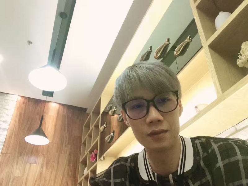 黄峰的第一张照片--上饶相亲服务中心