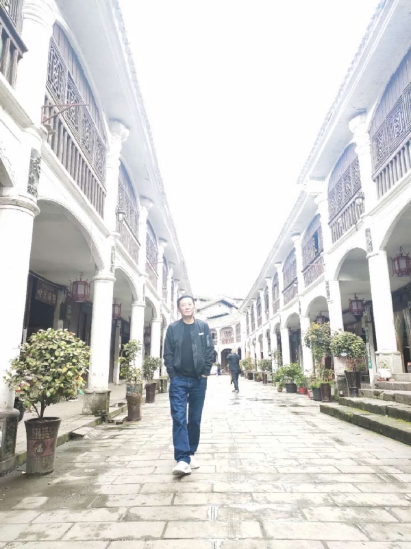 斌哥哥的第一张照片--上饶相亲服务中心