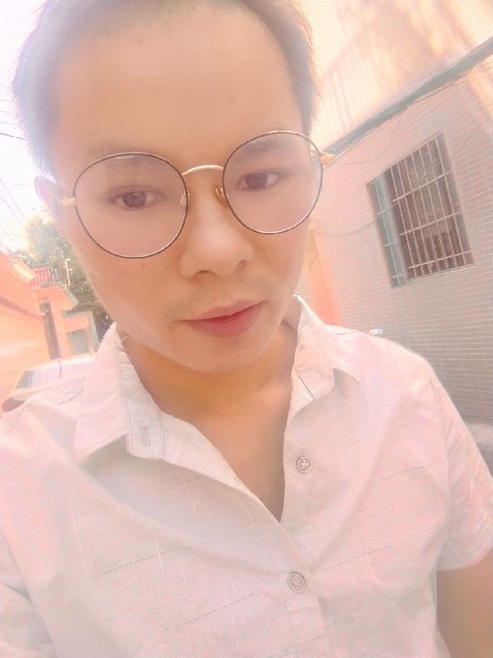 楠呐的第四张照片--上饶相亲服务中心