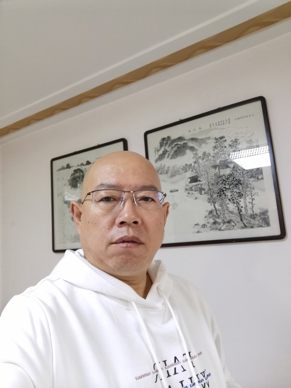 光头博士的第一张照片--上饶相亲服务中心