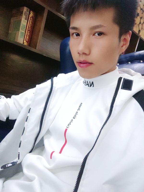 梁辞的第一张照片--上饶相亲服务中心