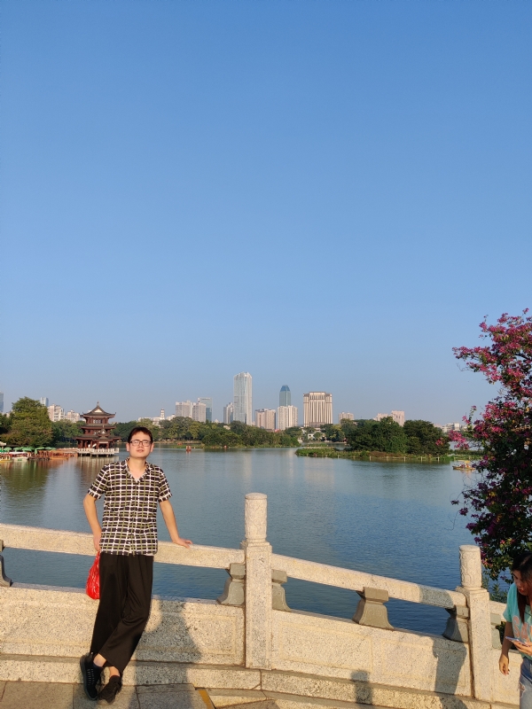 萍水相逢晏的第一张照片--上饶相亲服务中心