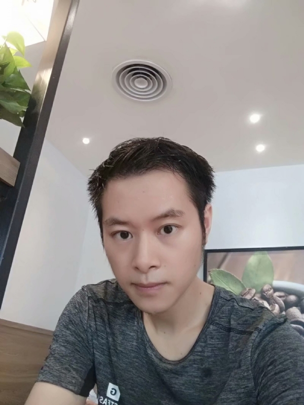 期待缘分的第一张照片--上饶相亲服务中心