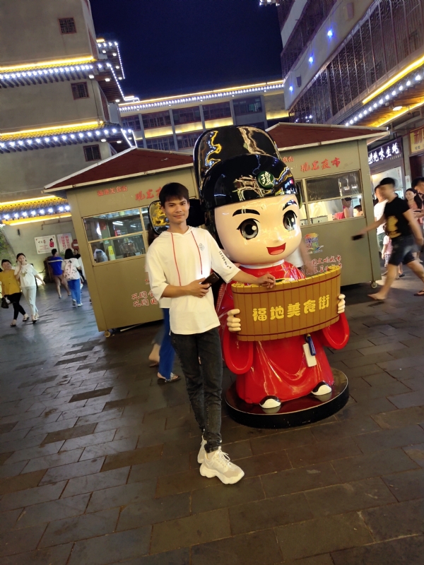 圆嘟嘟的瘦子的第一张照片--上饶相亲服务中心