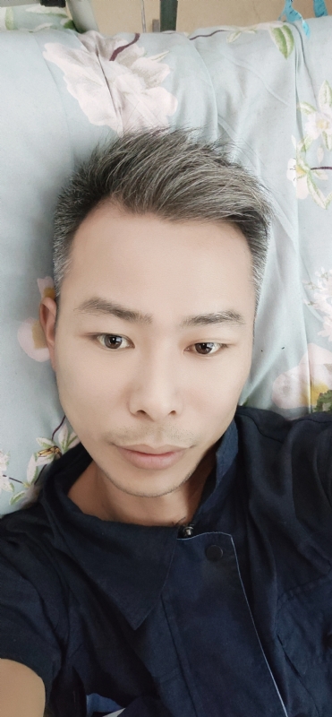 火山口的第一张照片--上饶相亲服务中心