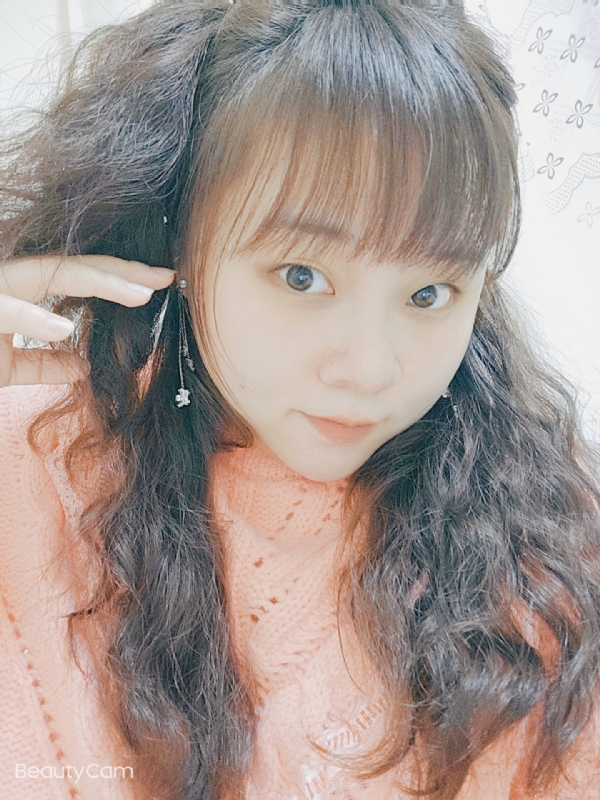 艾薇儿的第一张照片--上饶相亲服务中心