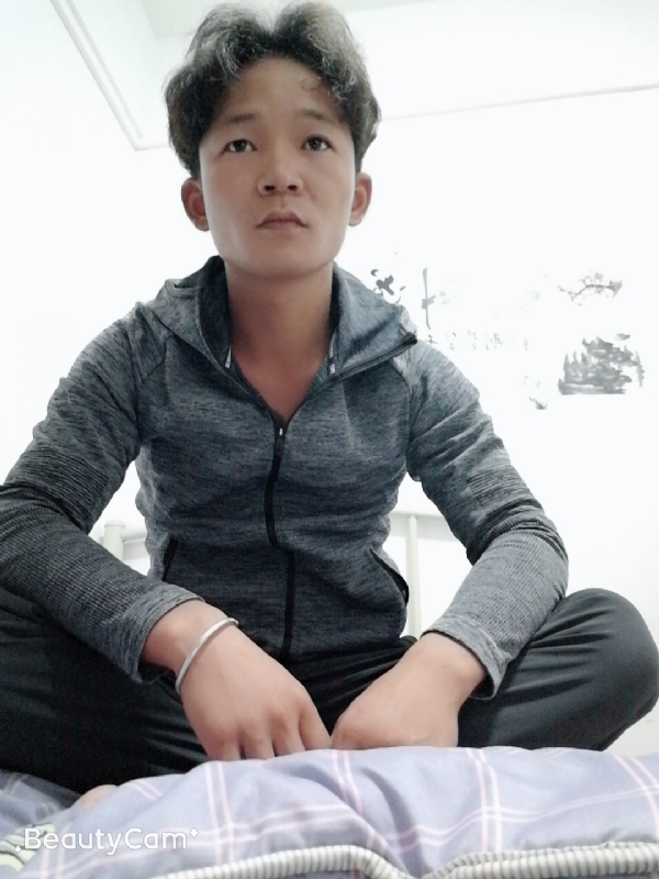 东浩学长的第一张照片--上饶相亲服务中心