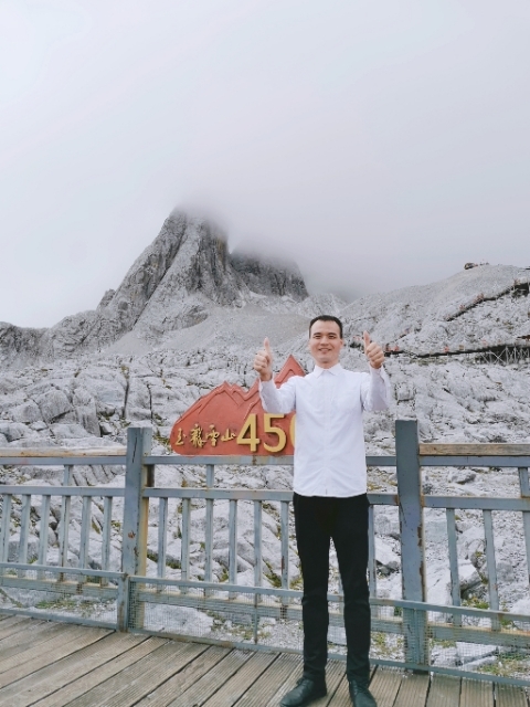 灰太狼的第一张照片--上饶相亲服务中心