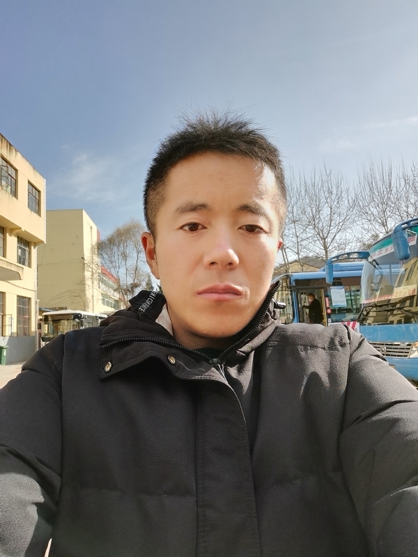 孤独的云的第三张照片--上饶相亲服务中心