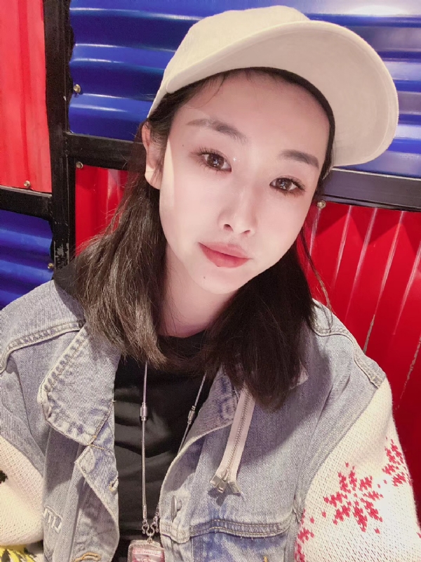 玲珑的第一张照片--上饶相亲服务中心